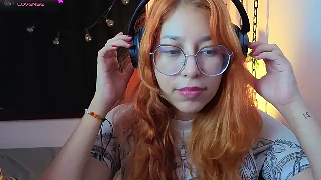 _Moon_Johnson webcam