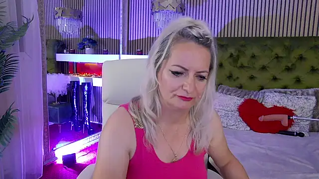 LadyTouch webcam