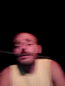 daddyandsplashqueen (Ask my age) - Flash titties