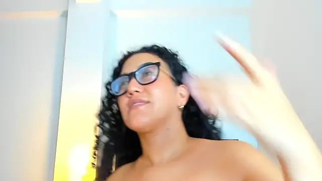 kathyajhonss webcam
