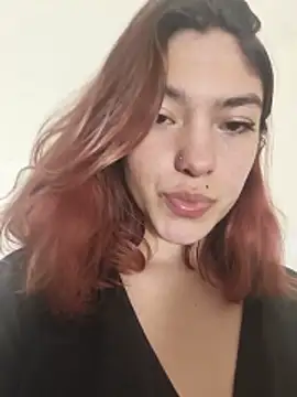 Victoria_Beaumont webcam