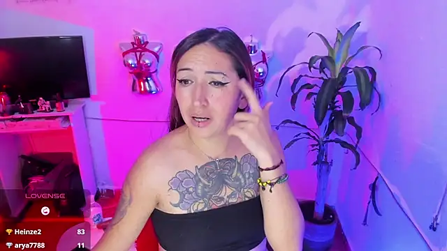 LucyStrike_ webcam