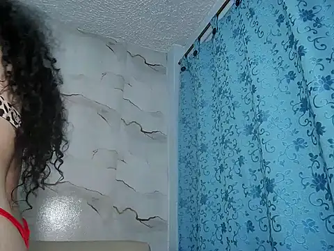 Rainbow_candy24 webcam