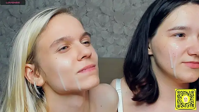 KarinStfleur Live Webcam on Stripchat