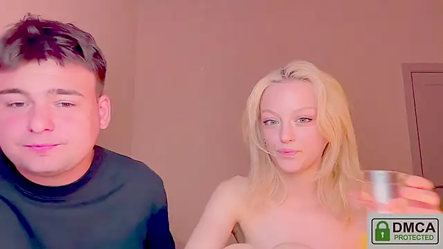 your_molly_mark_ webcam