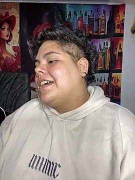 Hailey_Curvy webcam