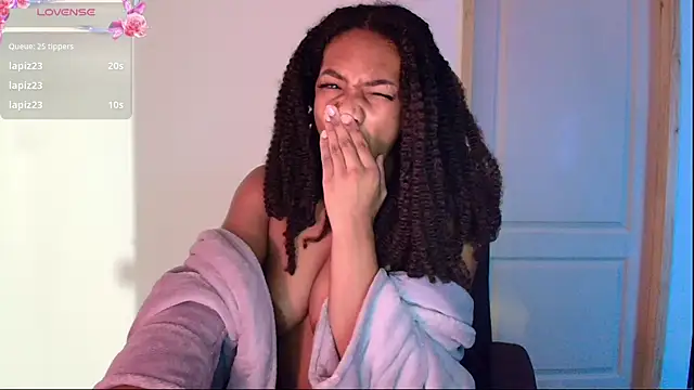 im_alivys_ webcam