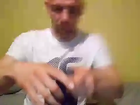 Regularfucker28 webcam