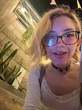 SweetBunnyGF live cam