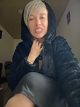 MARILYNKOVANOVA webcam