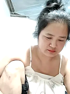 BigAss-69 webcam