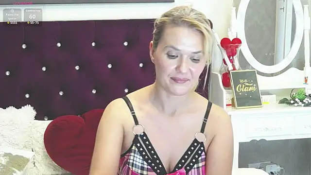 LilyFord webcam