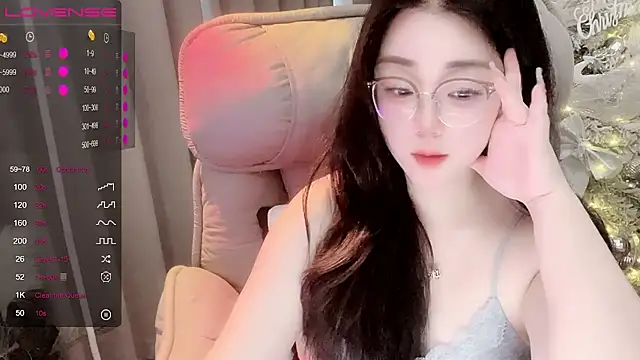 Monica-666888- webcam