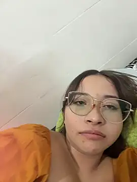 AliciaWhite_nt webcam