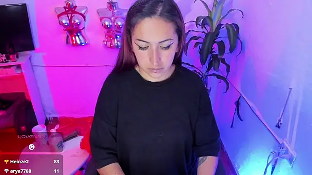 LucyStrike_ webcam