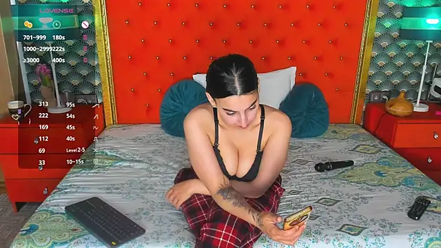 VallerieJones webcam