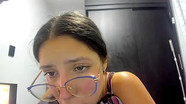 Miranda-cambell live sex cam