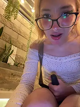 SweetBunnyGF live cam