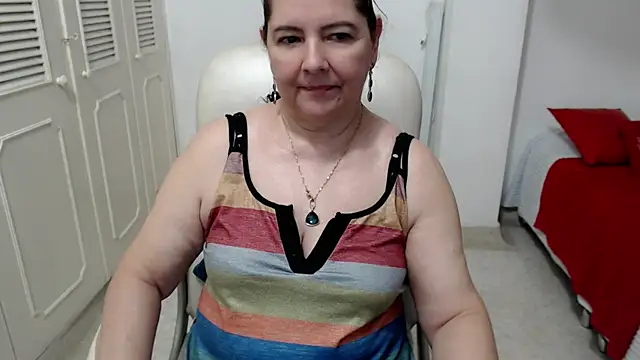 leonela_69 webcam