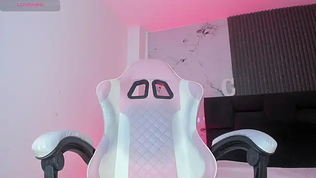 Chloemuaak webcam
