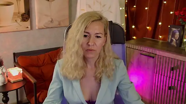 donnasmitth (F milf) - make me happy