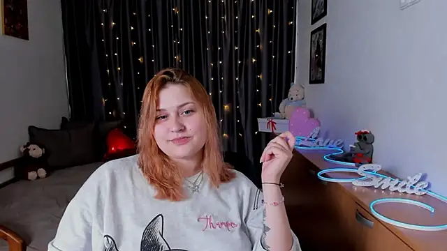 NoraLiin webcam