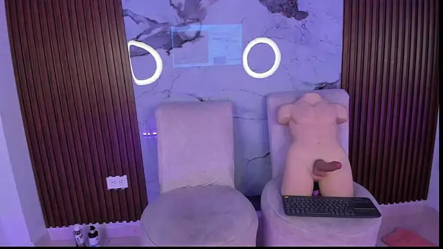 GabyHott_ webcam