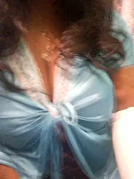 Tamil-ammukutty18 webcam