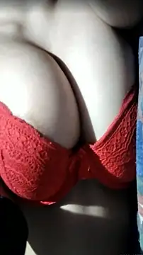 sexypinki1 webcam