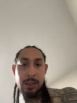Longmoney444 webcam