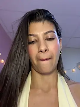 lenapink19 - Lenapink19's free webcam - UK Sex Cams