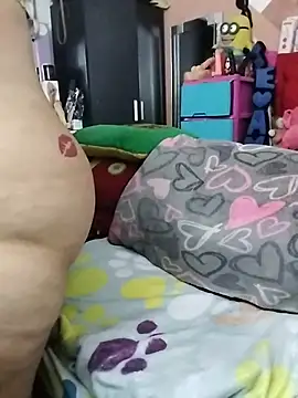 camile_milf's live room