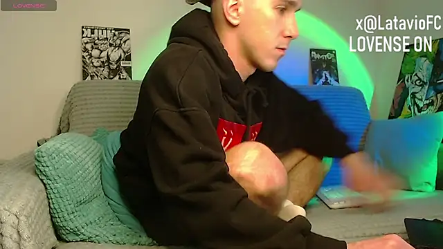 Midnighter_ webcam
