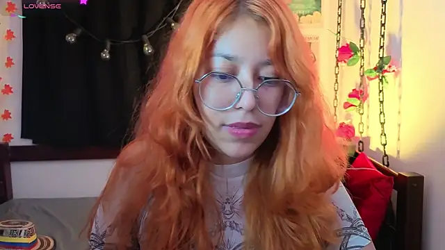 _Moon_Johnson webcam