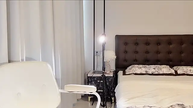 lvy-w (F young) - 裸体诱惑舞