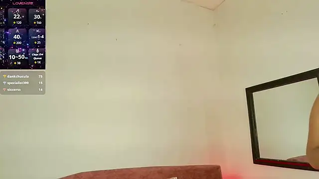 Megaan_Greey webcam