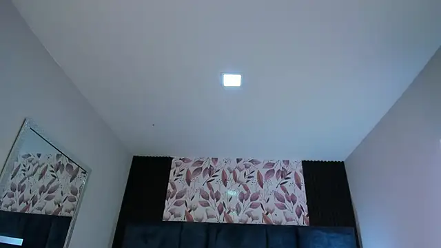 AmmyJones_ webcam