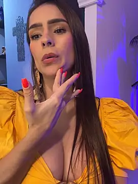 mau_white (F milf) - show pussy
