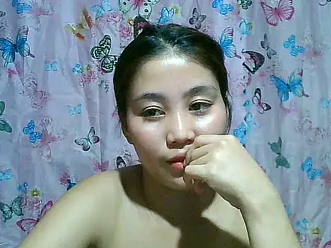 SexyAsianPussy4u live sex cam