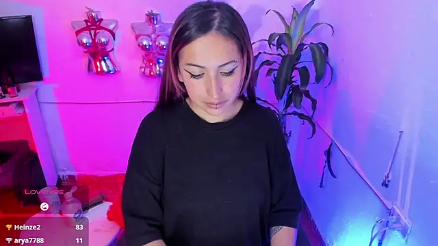 LucyStrike_ webcam
