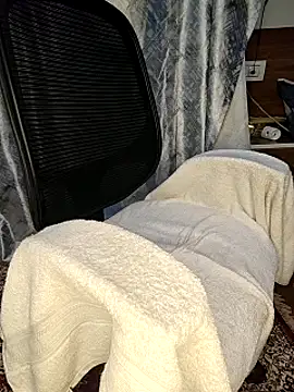 Curvy_Pooja webcam