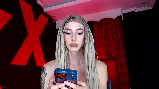 abrilbigcock live cam