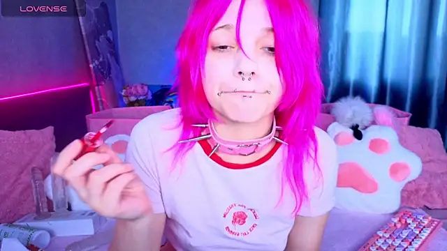 KittieHeart live cam