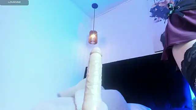 dolly_zoe webcam