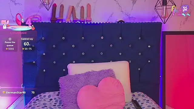Dakotaa_Johnson webcam