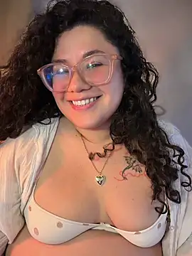 CurlyMilf_Vannexxxa webcam