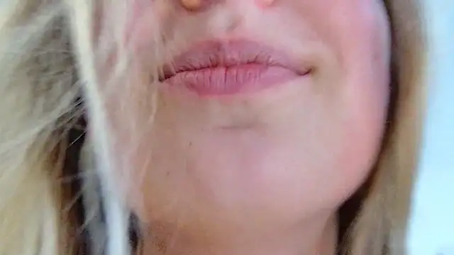 MiaAndWilliam webcam