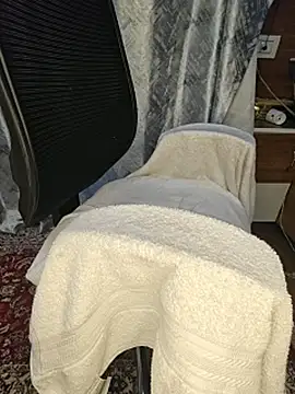 Curvy_Pooja live cam