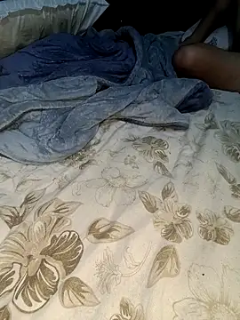 BrunaHotwifeRJ live cam