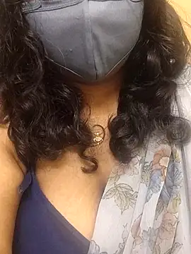 Yoursriya25 webcam